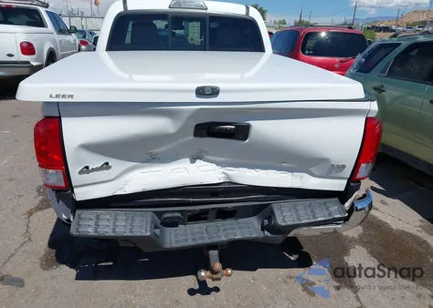 2017 Toyota Tacoma Sr5 V6 z USA, uszkodzony, nr VIN 3TMCZ5AN3HM085600